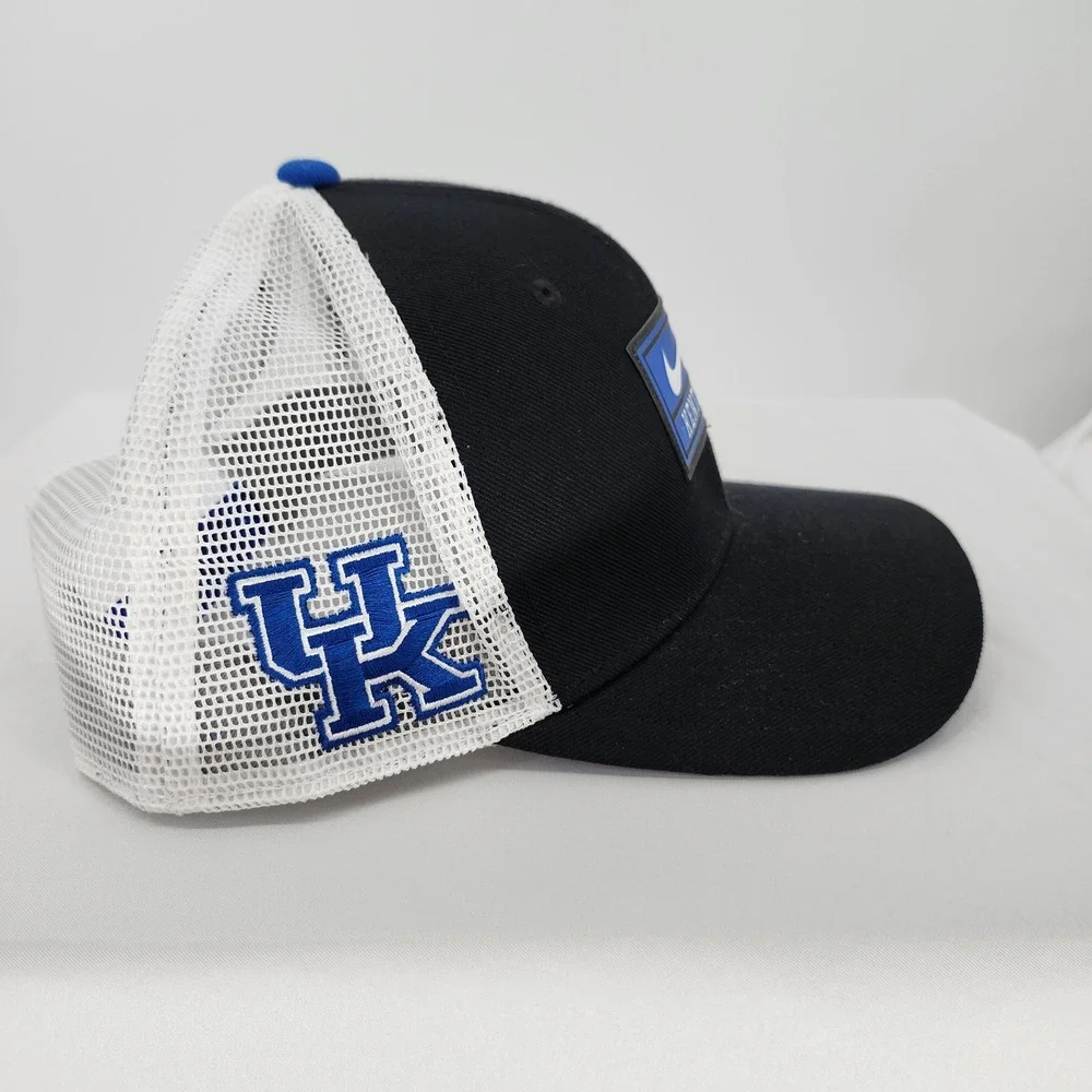 Nike Mens Kentucky Wildcats Dri-FIT Rise Cap M/L Black‎ Trucker Hat Snapback